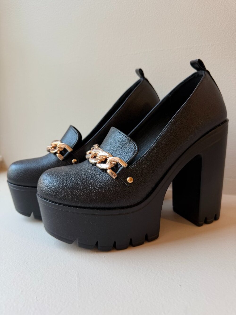 NEW Black Platform Loafers with Gold Chain Hardware- size 7.5